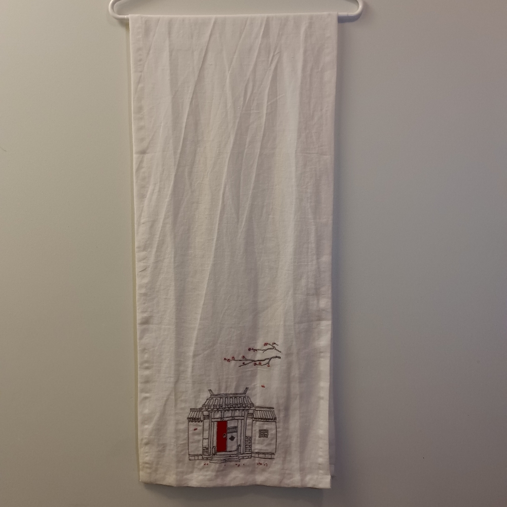Linen Chinoiserie Table Runner